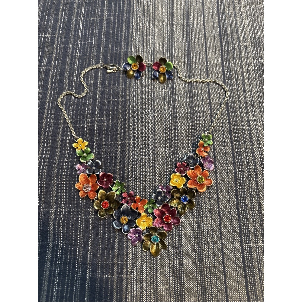 VALENTINE FLORAL BOUQUET VTG Style Pave Rhinestone Enamel Bib Necklace